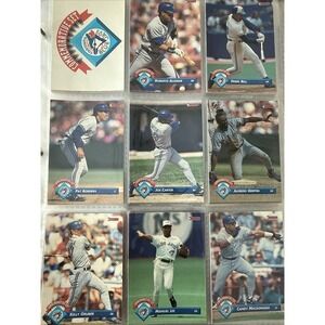 1993 Topps Toronto Blue Jays 45 card complete team set with Carter Alomar